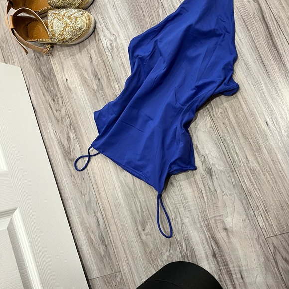 Navy body Calvin Klein 😇 - Picture 7 of 7